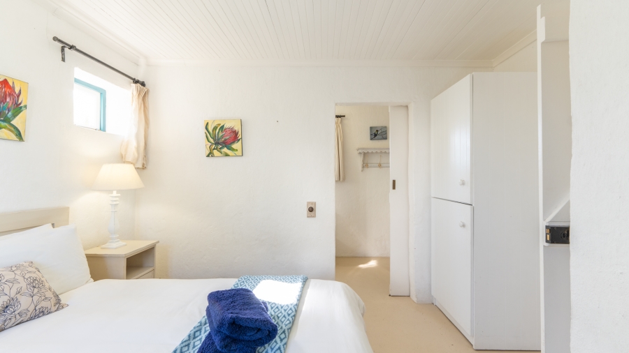 5 Bedroom Property for Sale in Struisbaai Western Cape